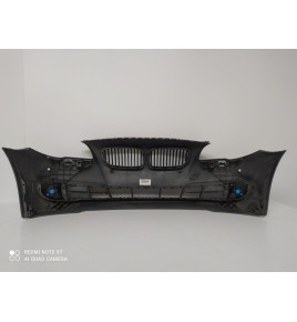 BMW 5 F10/11 Zderzak Przedni (B39) - 6382