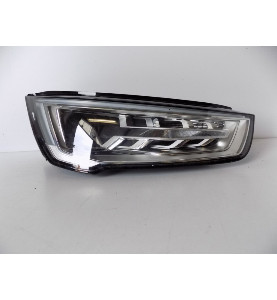 Audi A1 8X - Lampa przednia...