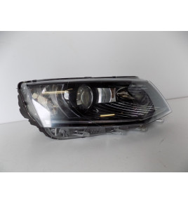 Skoda Ocyavia 3 Lampa przednia ksenonowa - R 6420