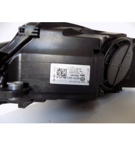 Vw Golf VII GTI Xenon Led Lampa przednia R - 6426