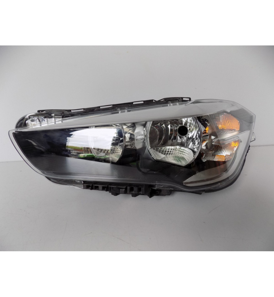 BMW X1 F48 - Lampa przednia...