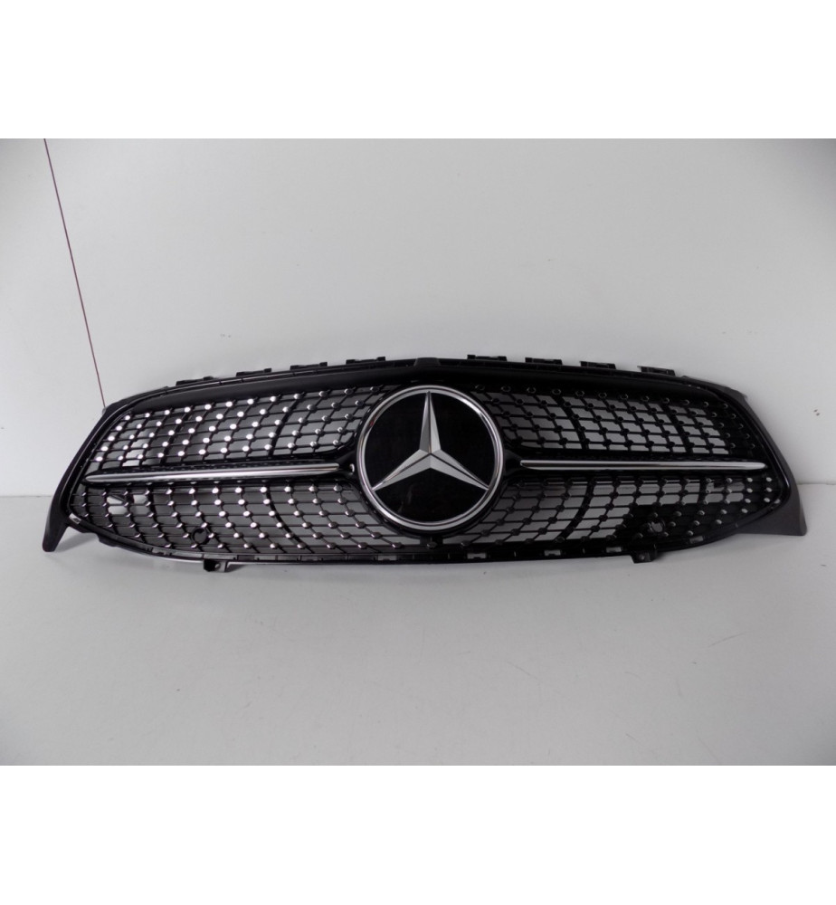 Mercedes Benz CLA W118 Grill Diamond - 4438