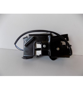 BMW 1 F20 BMW 3 F30 BMW 4 F32 Zamek maski L - 4483