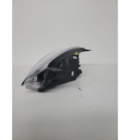 Ford Fiesta MK8 Lampa prawa przednia - 10264