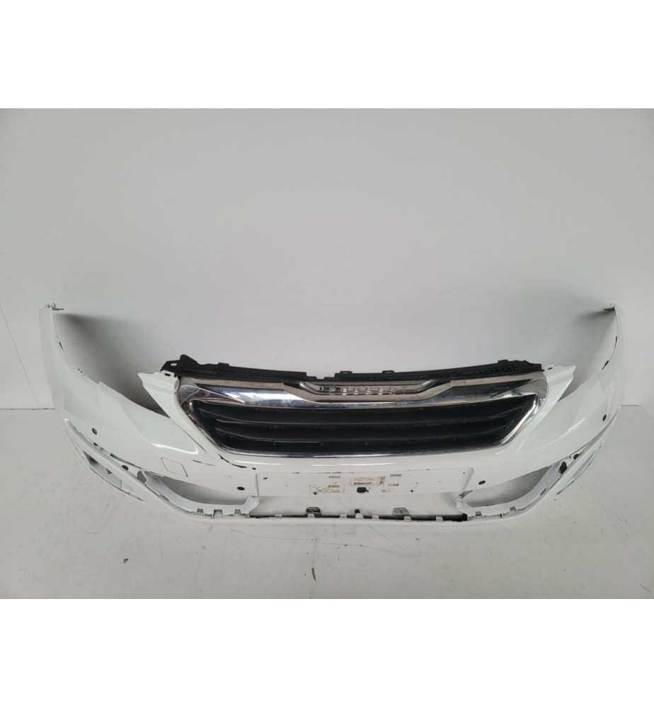 Peugeot 308 II - Zderzak...