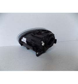 Volkswagen Beetle 5C - Lampa przednia - Prawa 10441