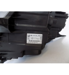 VW Crafter 2 7C1 - Lampa przednia Prawa - 10454