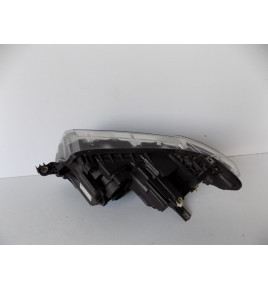 VW Crafter 2 7C1 - Lampa przednia Prawa - 10454