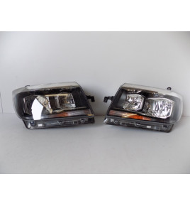 VW Crafter 2 7C1 - Lampa przednia Prawa - 10454