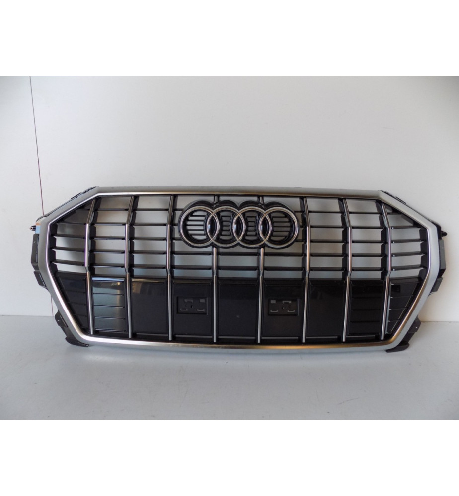 Audi Q3 A83 S-Line Grill / Atrapa 10512