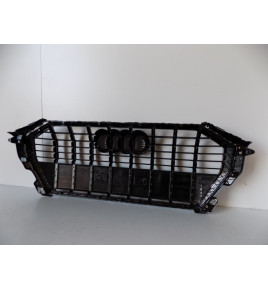 Audi Q3 A83 S-Line Grill / Atrapa 10512