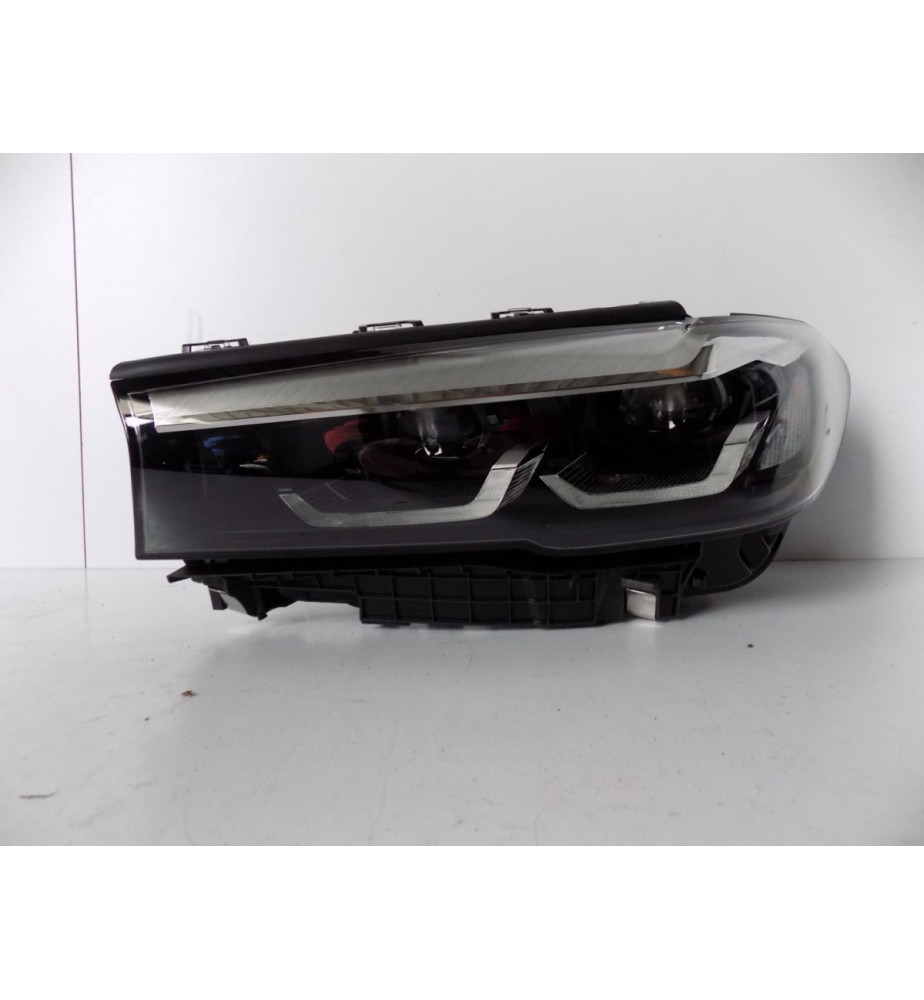 BMW 5 G30 / 31 LCI - Lampa...