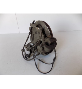 BMW 3 F30\31 Zwrotnica Przednia - Lewa - 6447