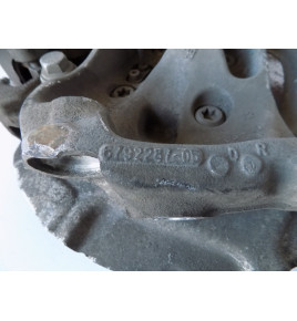 BMW 3 F30\31 Zwrotnica Przednia - Lewa - 6447