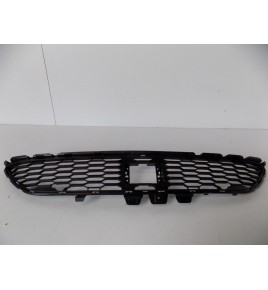 Dacia Sadero 3 Kratka środkowa zderzaka - 10594