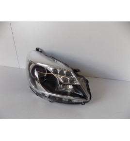 Toyota Yaris 3 Hybrid - Lampa przednia - Prawa - 10884