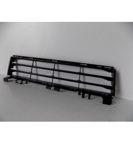 BMW 5 G30/G31 Kratka Wlotu Powietrza Środkowa - 10875