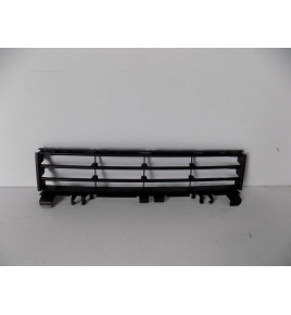 BMW 5 G30/G31 Kratka Wlotu Powietrza Środkowa - 10875