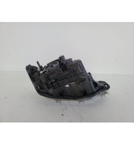 BMW 3 F30/F31 LCI - Lampa przednia (H7) Lewa - 11004