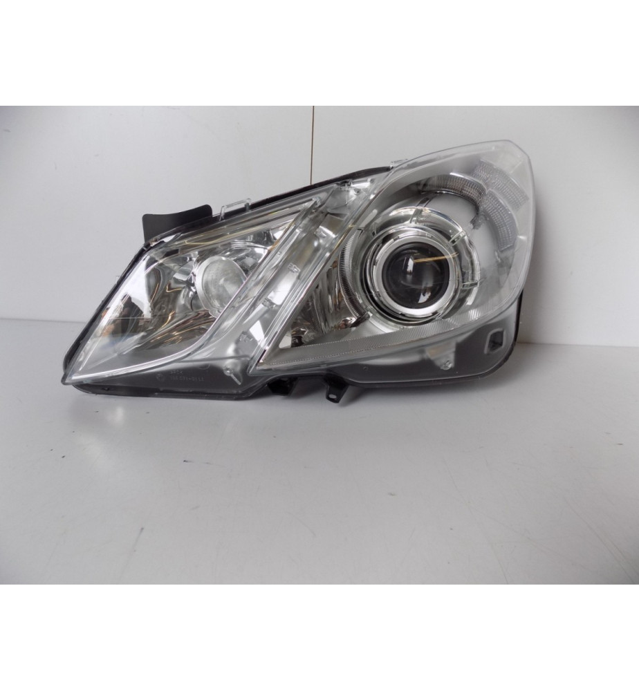 Mercedes E Klasa W207 - Lampa przednia L - 11005