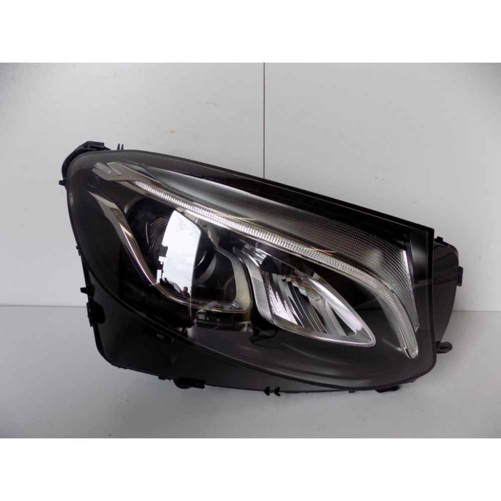 Mercedes GLC W253 - Lampa przednia R - 11008