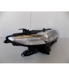 Toyota Camry 2018-  Lampa przednia FULL LED- R 11014