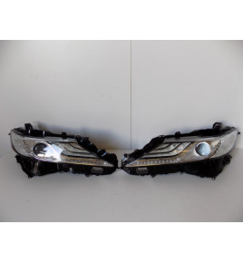 Toyota Camry 2018-  Lampa przednia FULL LED- R 11014