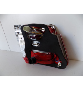 BMW 7 F01 Lampa Tylna Led w Klapę R - 10984