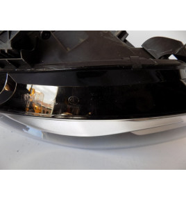 Audi A4 B8 - Lampa przednia Xenon - Prawa 11019