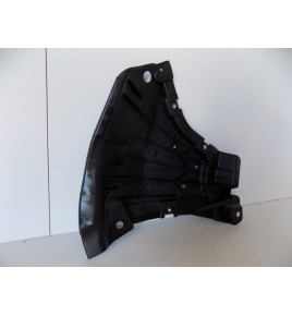 Mercedes W213 Osłona dolna Prawa Trójkąt - 11242