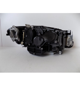BMW 5 F10 Lampa przednia Adaptive LED R / L 11464