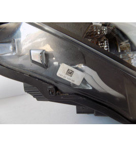 BMW 3 F30/F31 Lampa przednia Prawa - 11582