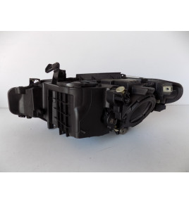 BMW 3 F30/F31 Lampa przednia Prawa - 11582