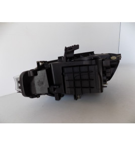 BMW 3 F30/F31 Lampa przednia Prawa - 11582