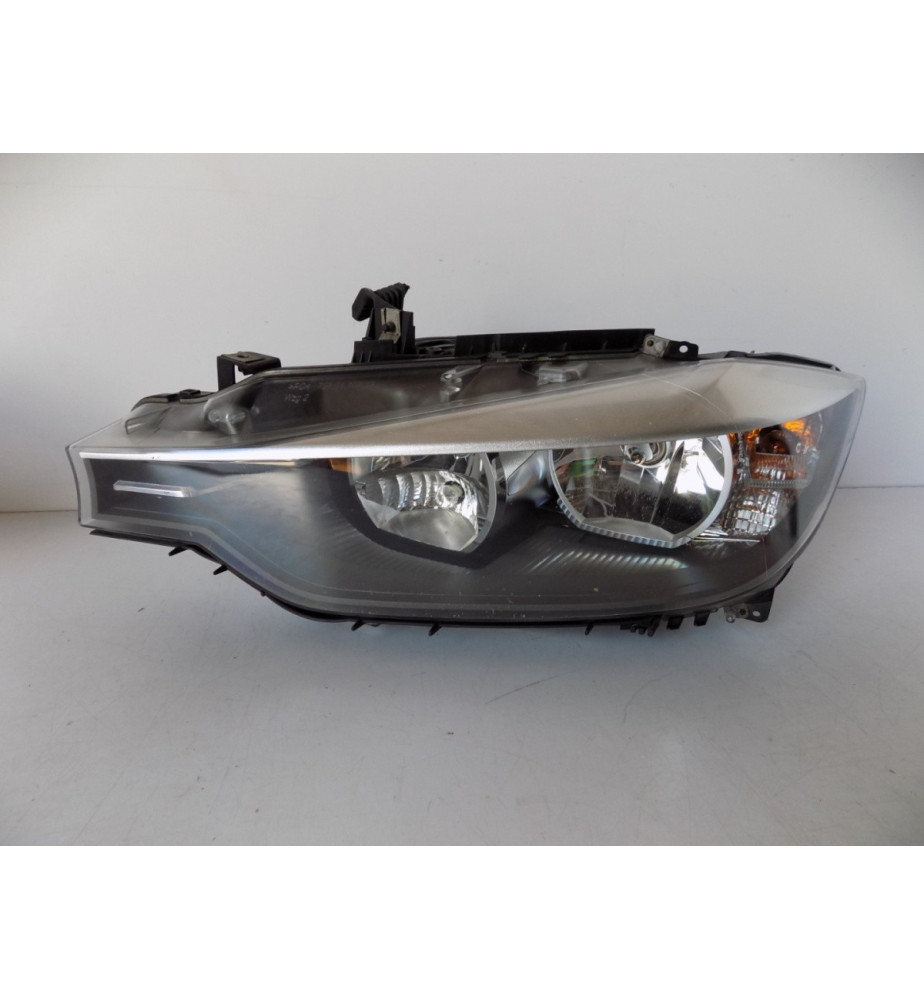 BMW 3 F30/F31 Lampa...