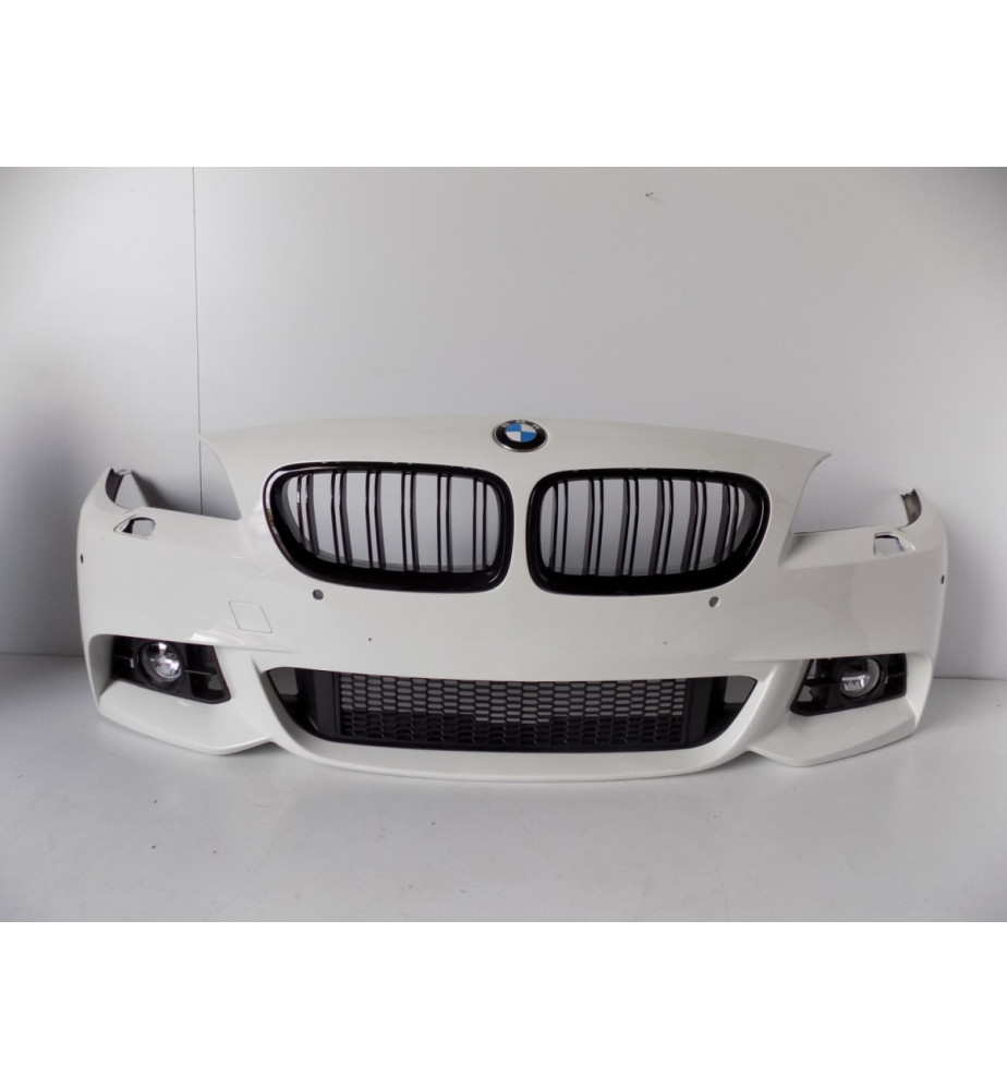 BMW 5 F10/F11 LCI Zderzak...