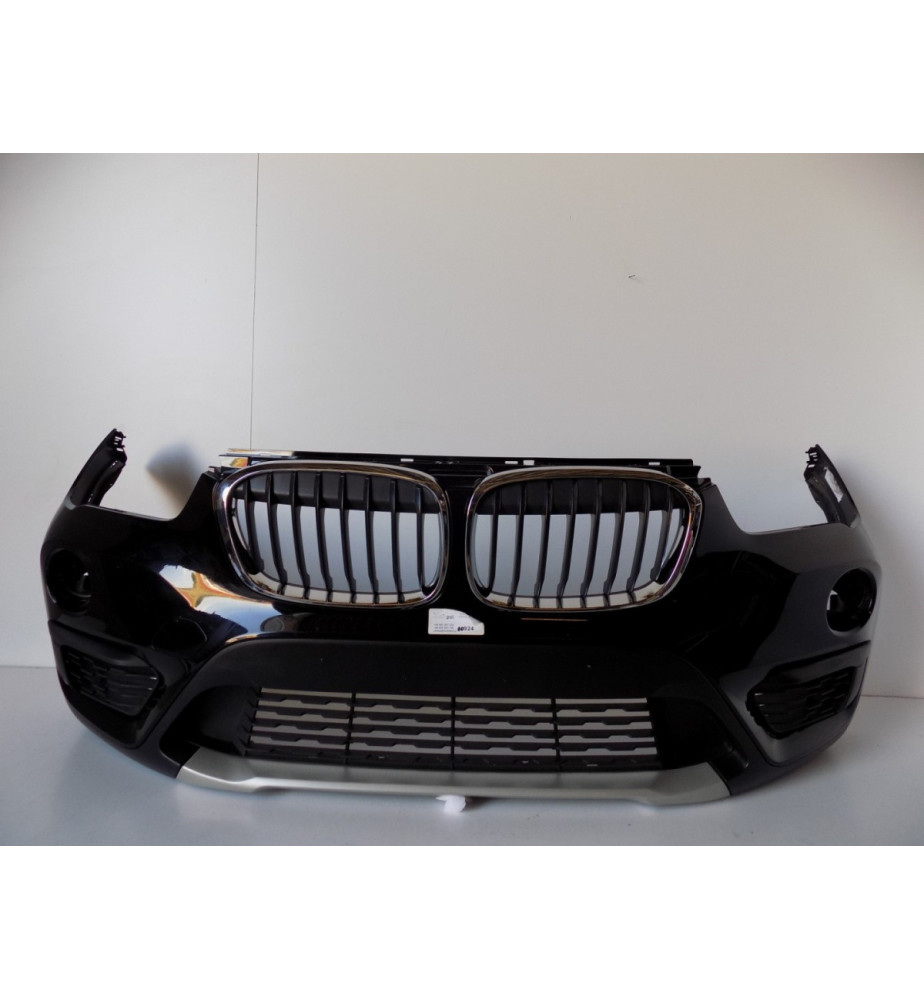 BMW X1 F48 Zderzak przedni - 00924