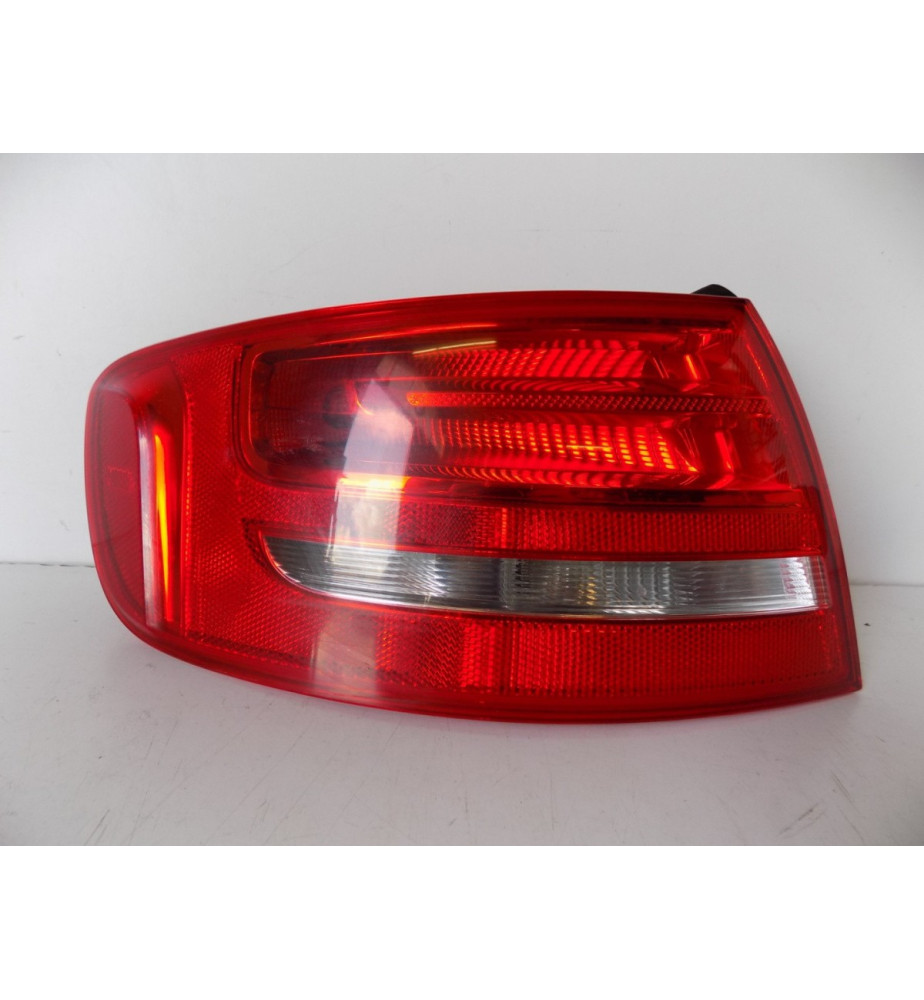 Audi A4 B8 Avant Lampa...