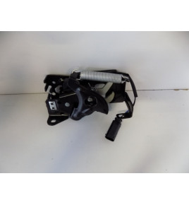 BMW X1 F48 Zamek maski Pokrywy silnika Lewy 12011