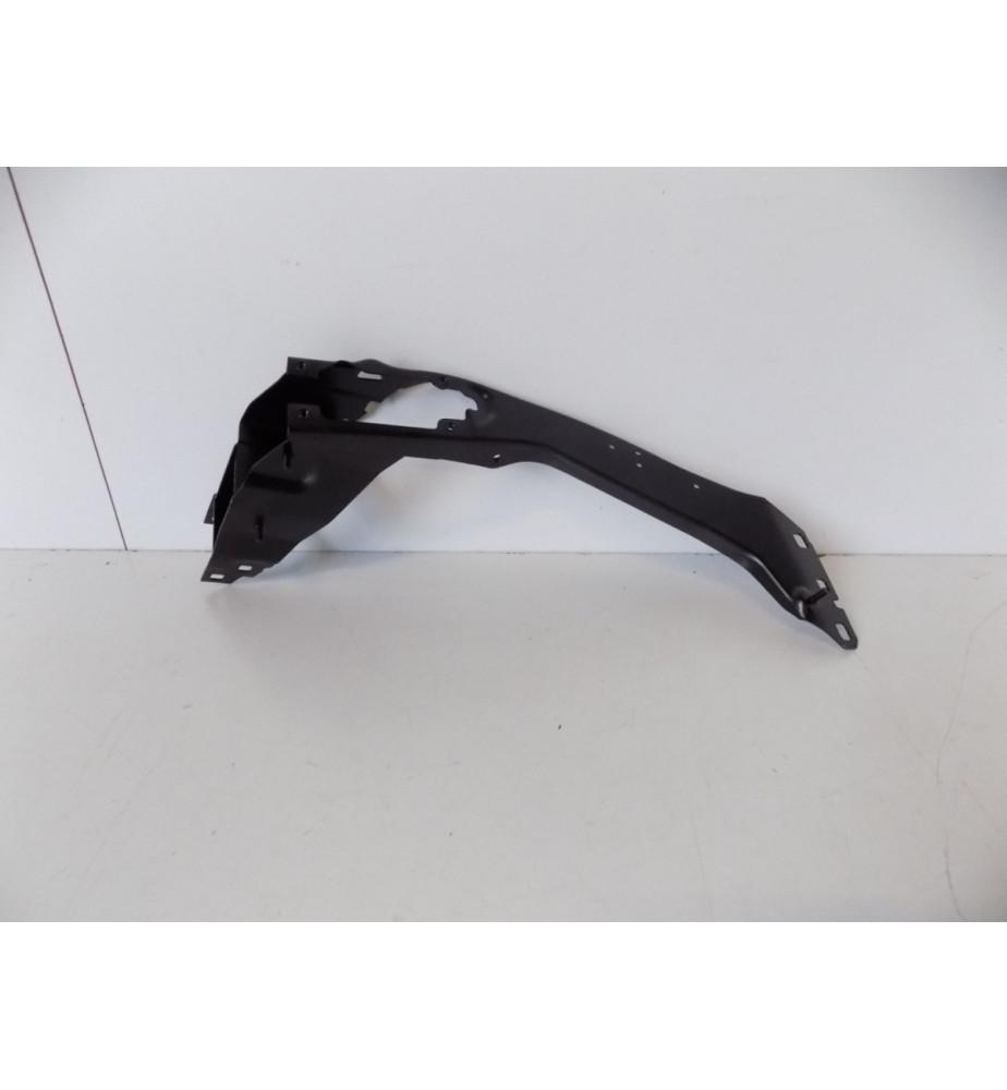 BMW X1 F48 Wspornik pasa prawy - 12066