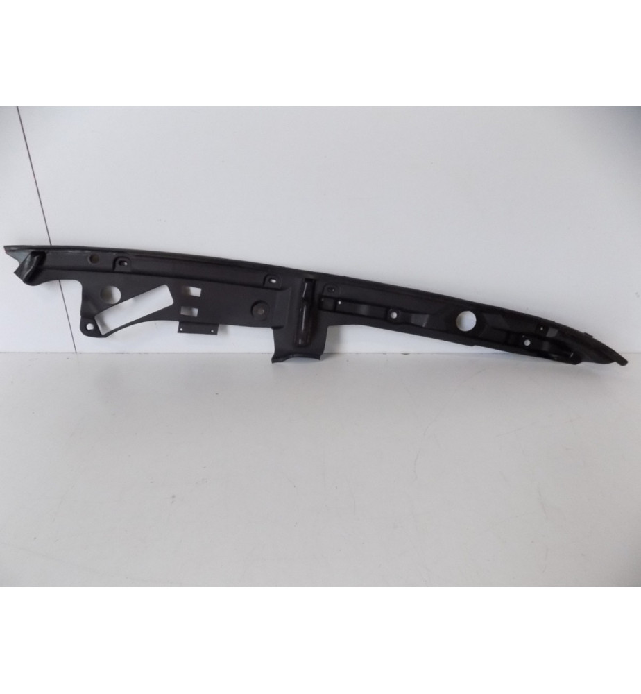 BMW 5 G30 / G31 - Uszczelka Ścianki Bocznej R - 11992