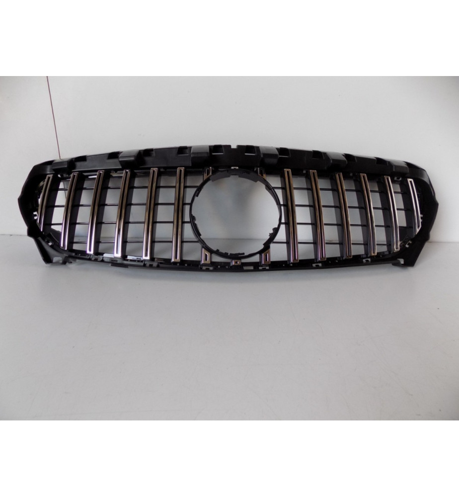 Mercedes CLA W117 Grill GT...