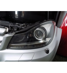 Mercedes W204 LCI Maska Zderzak Pas Lampy - 12561