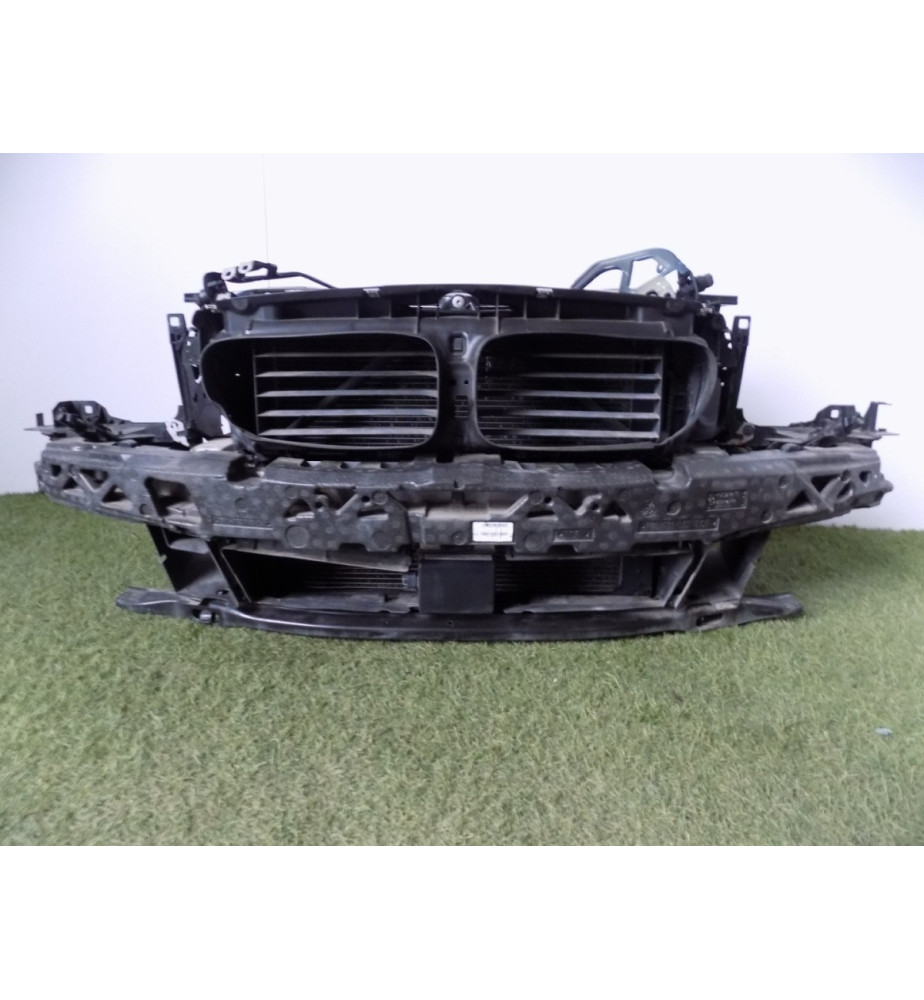 BMW 5 F10 LCI Pas Przedni /...