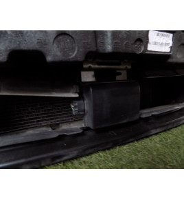 BMW 5 F10 LCI Pas Przedni / Zestaw Chłodnic 12575