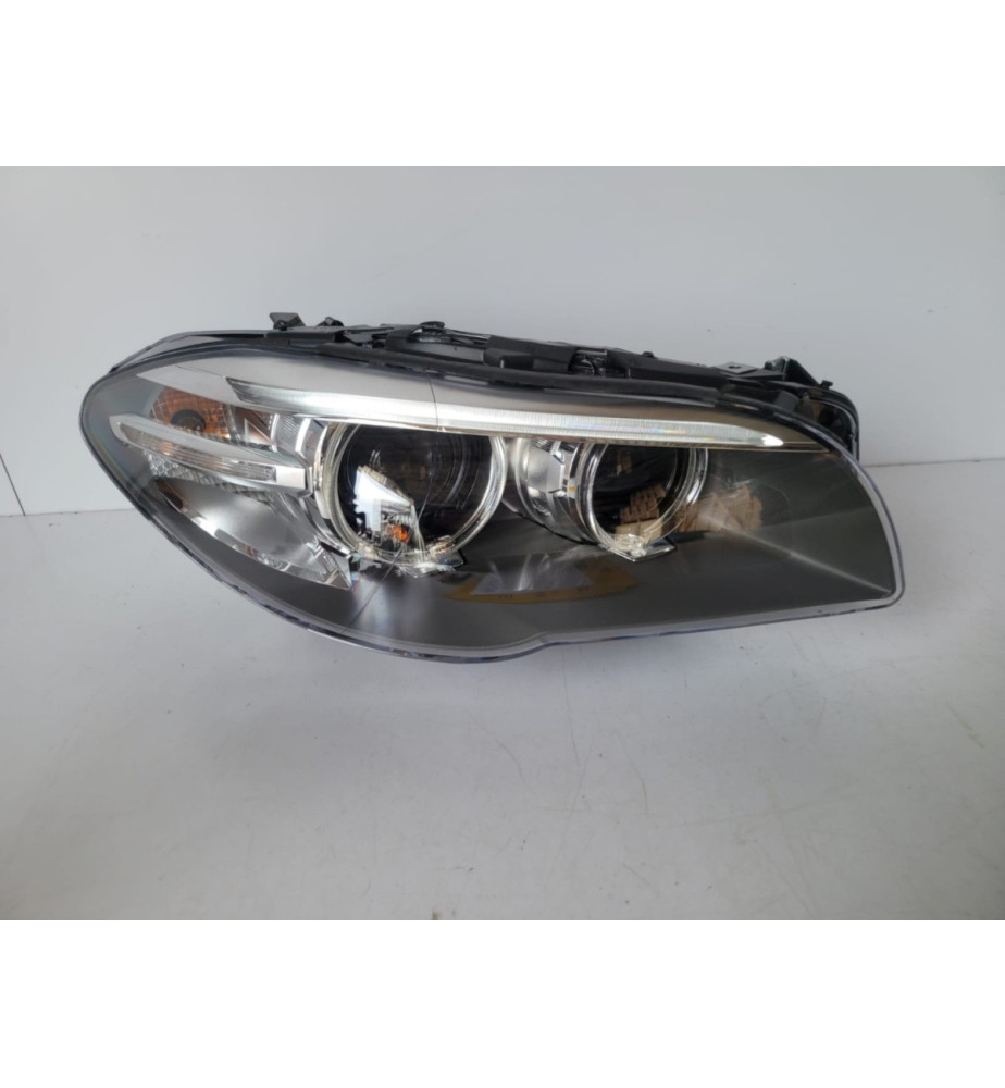 BMW 5 F10 11 LCI Lampa przednia xenon Prawa 12628
