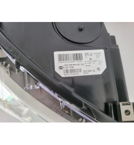 BMW 5 F10 F11 Lampa przednina Xenon Prawy - 12626