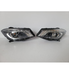 Mercedes CLA W117 Lampa przednnia Xenon L - 12641