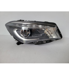 Mercedes CLA W117 Lampa...