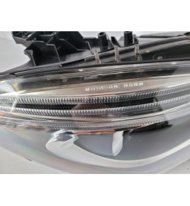Mercedes CLA W117 Lampa przednnia Xenon R - 12642